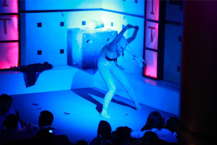 La Folie Rouge 2013 Part 1